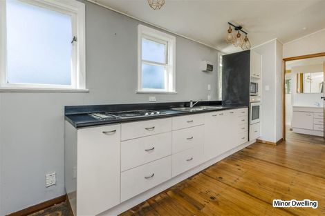 Photo of property in 8 Orere Point Road, Orere Point, Papakura, 2585