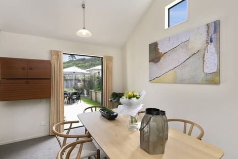 Photo of property in 2 Samuel Parnell Road, Karori, Wellington, 6012