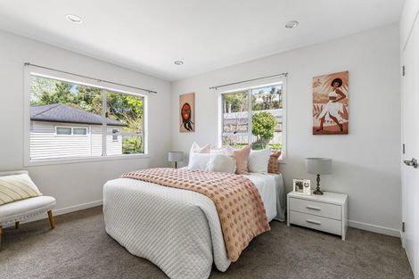 Photo of property in 16 Dunraven Place, Torbay, Auckland, 0630