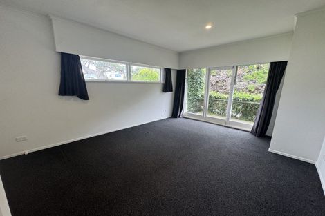 Photo of property in 27 Heath Avenue, Northcote, Auckland, 0627