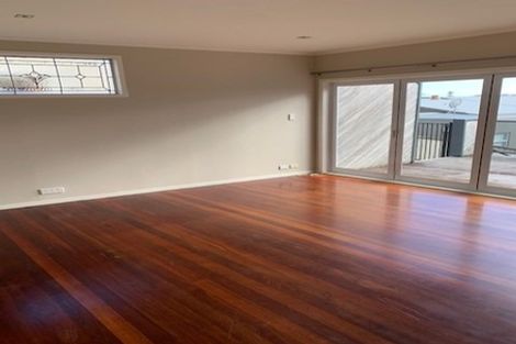 Photo of property in 386 Lake Road, Takapuna, Auckland, 0622