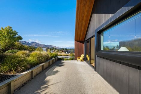 Photo of property in 11 Sarges Way, Lake Hawea, Wanaka, 9382