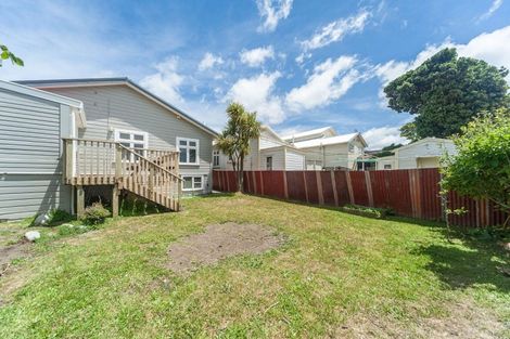 Photo of property in 237 Coutts Street, Rongotai, Wellington, 6022