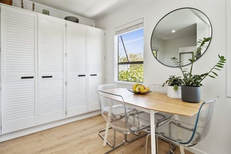 Photo of property in 2/208 Rangatira Road, Beach Haven, Auckland, 0626