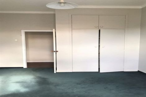 Photo of property in 34 Titirangi Road, New Lynn, Auckland, 0600