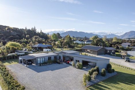 Photo of property in 911 Aubrey Road, Albert Town, Wanaka, 9305