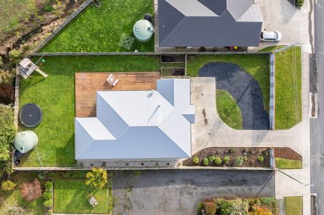 Photo of property in 6 Nore Street, Waihola, Milton, 9073