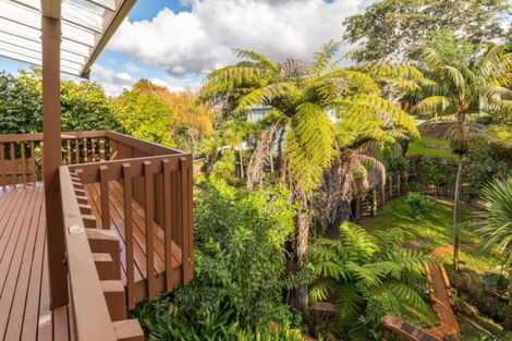 Photo of property in 72a Beach Road, Mellons Bay, Auckland, 2014