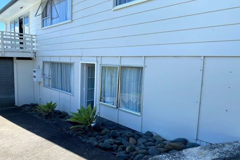 Photo of property in 12 Bryers Place, Bayview, Auckland, 0629