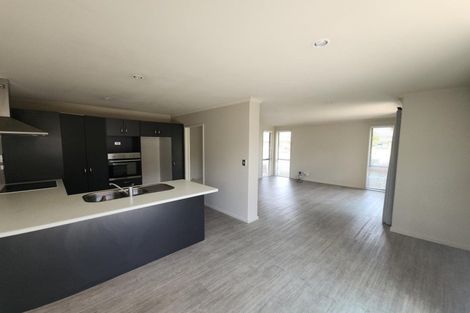 Photo of property in 22 Te Manatu Drive, Huntington, Hamilton, 3210