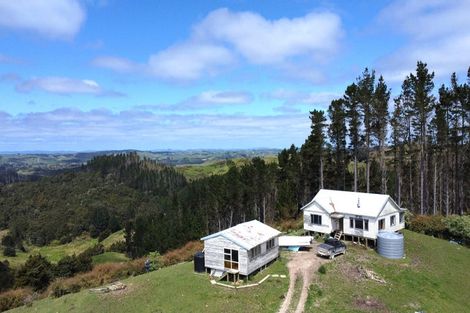 Photo of property in 623 Bickerstaffe Road, Maungaturoto, 0587