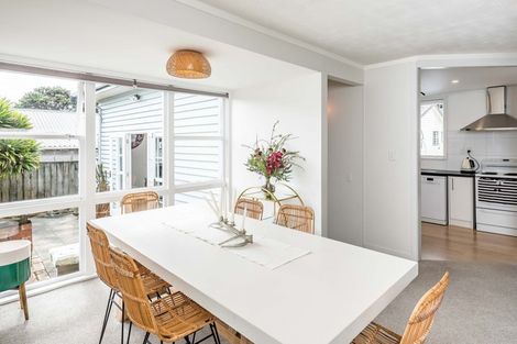 Photo of property in 53 Tiromoana Road, Raumati South, Paraparaumu, 5032