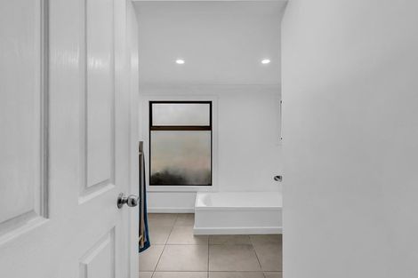 Photo of property in 20 Parris Street, Moturoa, New Plymouth, 4310