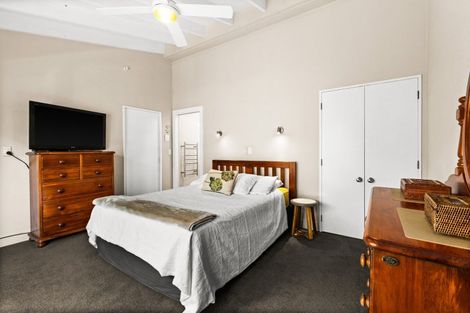 Photo of property in 82 Tauroa Road, Havelock North, 4130