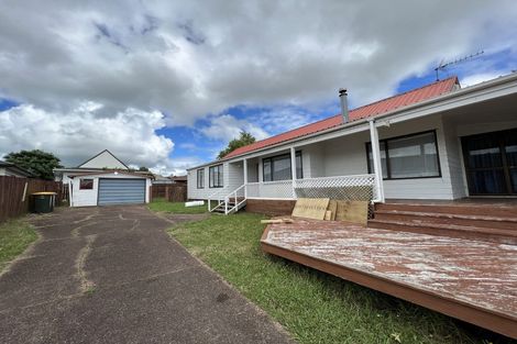 Photo of property in 50 Aviemore Drive, Highland Park, Auckland, 2010