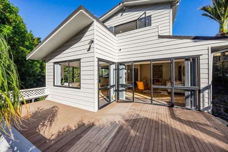 Photo of property in 99a Redoubt Road, Goodwood Heights, Auckland, 2105