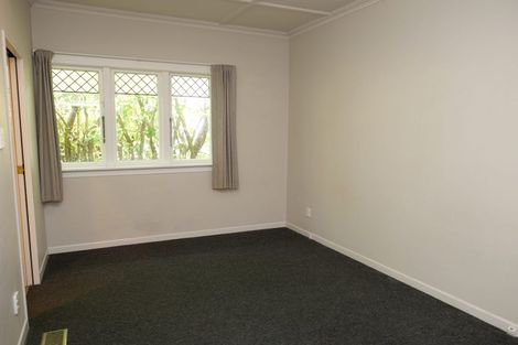 Photo of property in 5 Burrows Avenue, Karori, Wellington, 6012