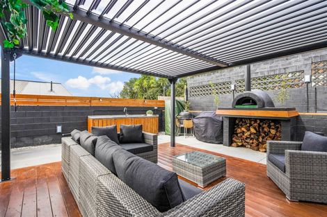 Photo of property in 10 Glendale Drive, Dinsdale, Hamilton, 3204