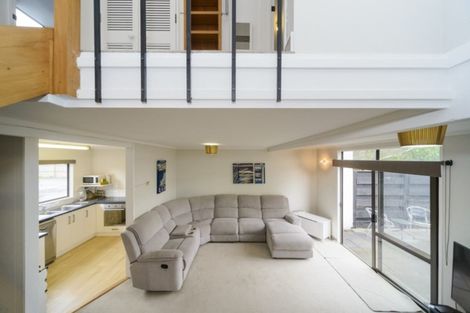 Photo of property in 6/341 College Street, West End, Palmerston North, 4410