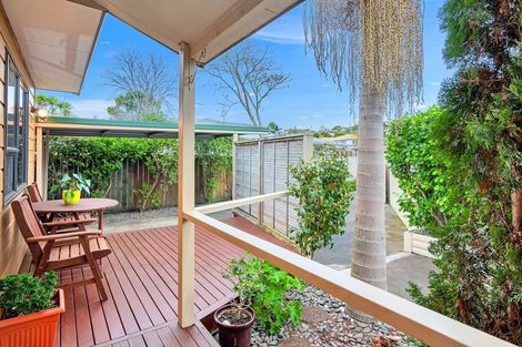 Photo of property in 1/11 Seine Road, Forrest Hill, Auckland, 0620