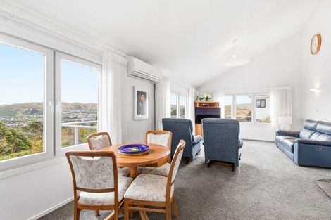 Photo of property in 5 Trinidad Crescent, Grenada Village, Wellington, 6037