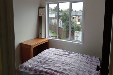 Photo of property in 2/47 Luton Avenue, Sunnyhills, Auckland, 2010