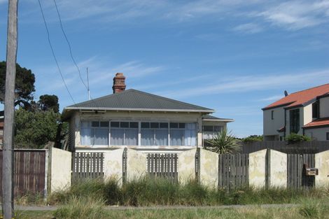 Photo of property in 412 Marine Parade, South New Brighton, Christchurch, 8062