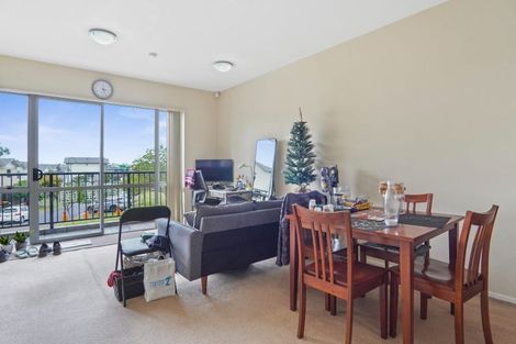 Photo of property in 9/29 Haven Drive, East Tamaki, Auckland, 2013