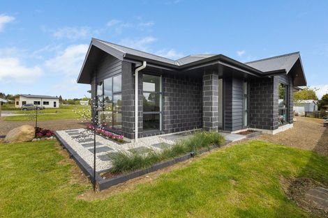 Photo of property in 12 Raupo Lane, Ohakune, 4625