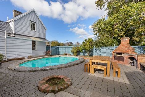 Photo of property in 15 Daniell Street, Bulls, 4818