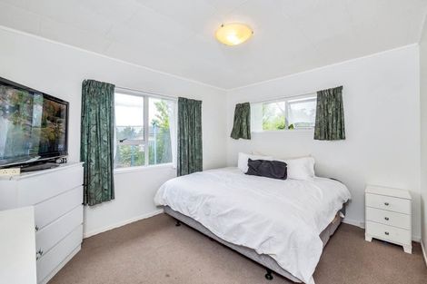 Photo of property in 2 Silverstone Place, Henderson, Auckland, 0612