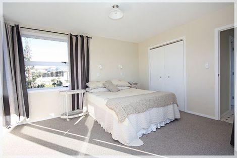 Photo of property in 31 Nelson Street, Foxton Beach, Foxton, 4815