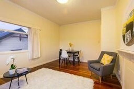 Photo of property in 2/2 Hawker Street, Mount Victoria, Wellington, 6011
