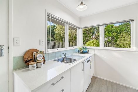 Photo of property in 2/53 Richards Avenue, Forrest Hill, Auckland, 0620