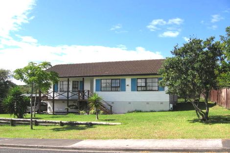 Photo of property in 6 Sabana Place, Unsworth Heights, Auckland, 0632