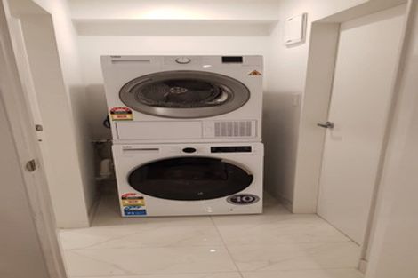 Photo of property in 7a Korokoro Road, Korokoro, Lower Hutt, 5012