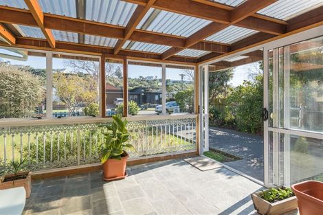 Photo of property in 2/21 Wakatu Avenue, Moncks Bay, Christchurch, 8081
