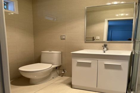 Photo of property in 18 Keats Place, Blockhouse Bay, Auckland, 0600