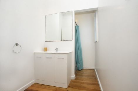 Photo of property in 23a Paparoa Road, Cockle Bay, Auckland, 2014