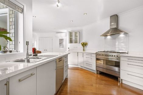 Photo of property in 16 Kunzea Place, Greenhithe, Auckland, 0632