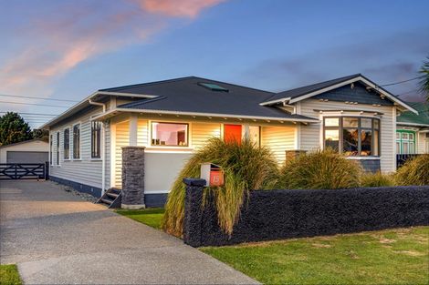 Photo of property in 15 North Street, Petone, Lower Hutt, 5012