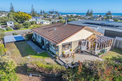 Photo of property in 14 Koromiko Street, Otaki Beach, Otaki, 5512