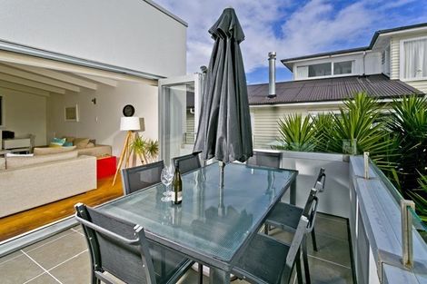 Photo of property in 3/2a Earnoch Avenue, Takapuna, Auckland, 0622