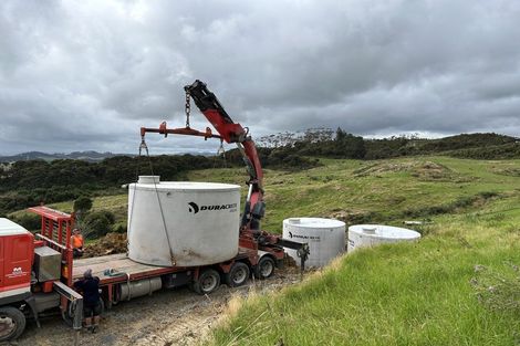 Photo of property in 6 Parua Drive, Kaukapakapa, 0873
