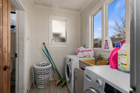 Photo of property in 135 Opawa Road, Opawa, Christchurch, 8023