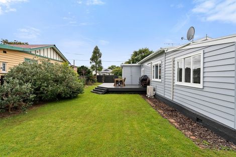 Photo of property in 5 Mason Street, Moera, Lower Hutt, 5010