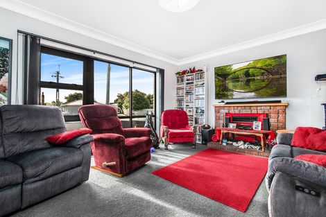 Photo of property in 3 Bowen Street, Manurewa East, Auckland, 2102
