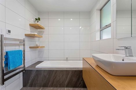 Photo of property in 6 Freebairn Street, Redwood, Christchurch, 8051