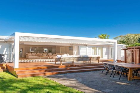 Photo of property in 1/27 Motuora Road, Manly, Whangaparaoa, 0930