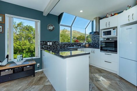 Photo of property in 9 Avoca Valley Road, Heathcote Valley, Christchurch, 8022